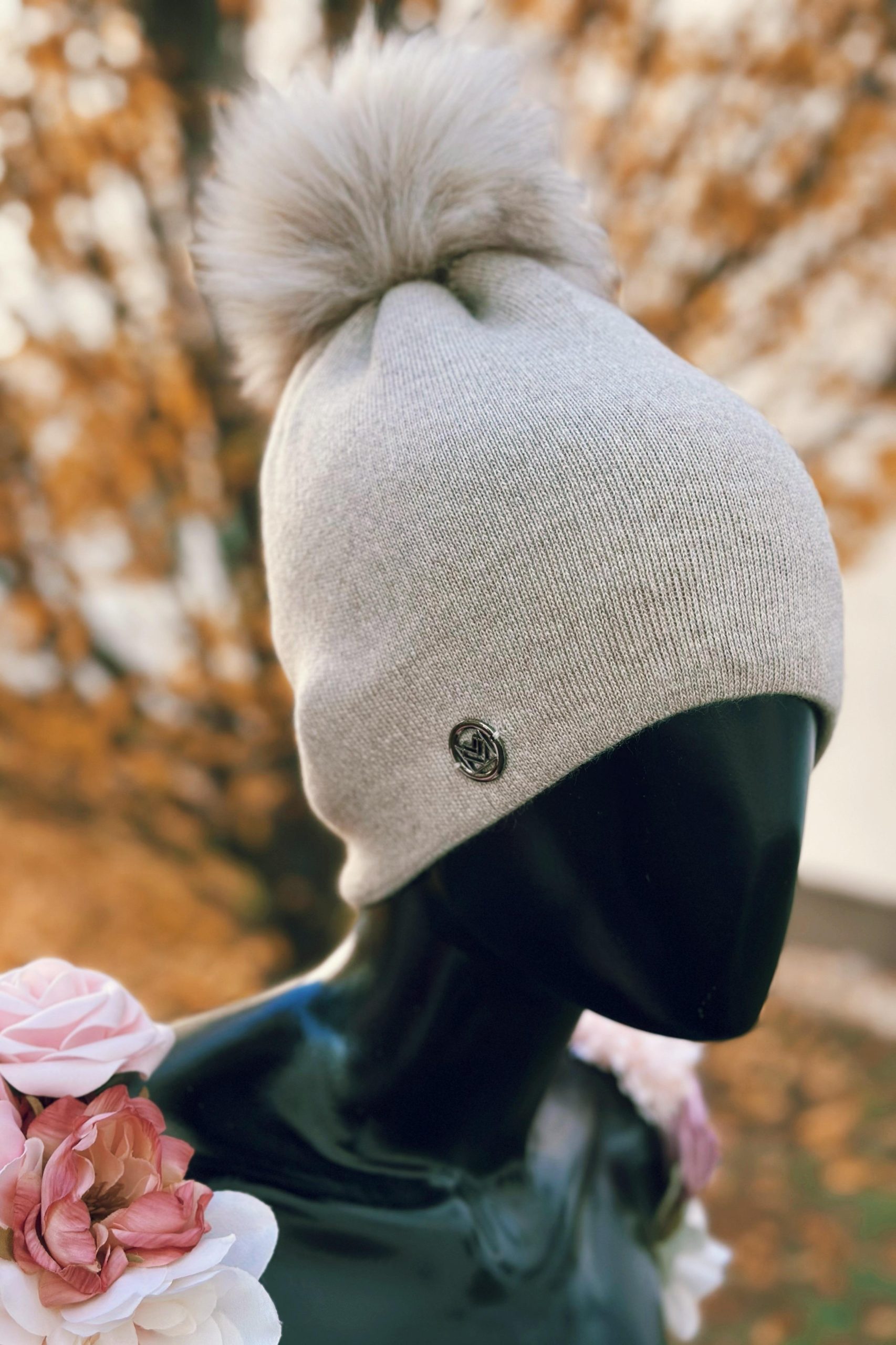 Strickmütze mit Kunstfell Bommel-sand